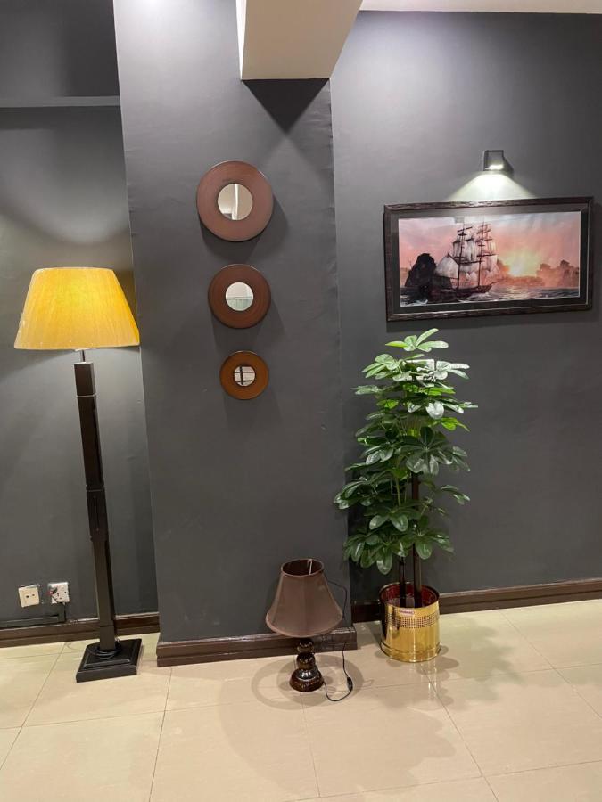 איסלמאבד Freddy'S Luxury Family Apartments מראה חיצוני תמונה